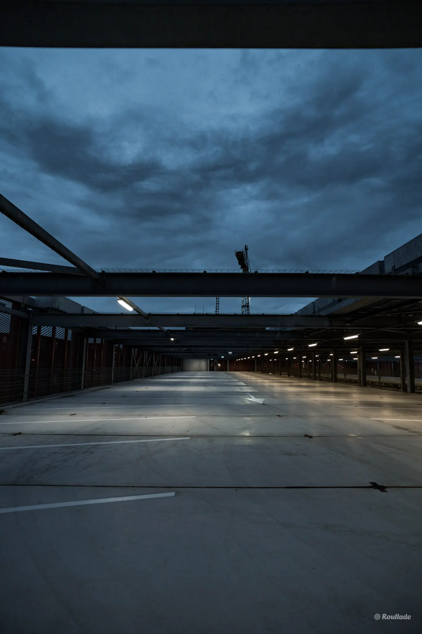 Media Moderne garage in Pijnacker