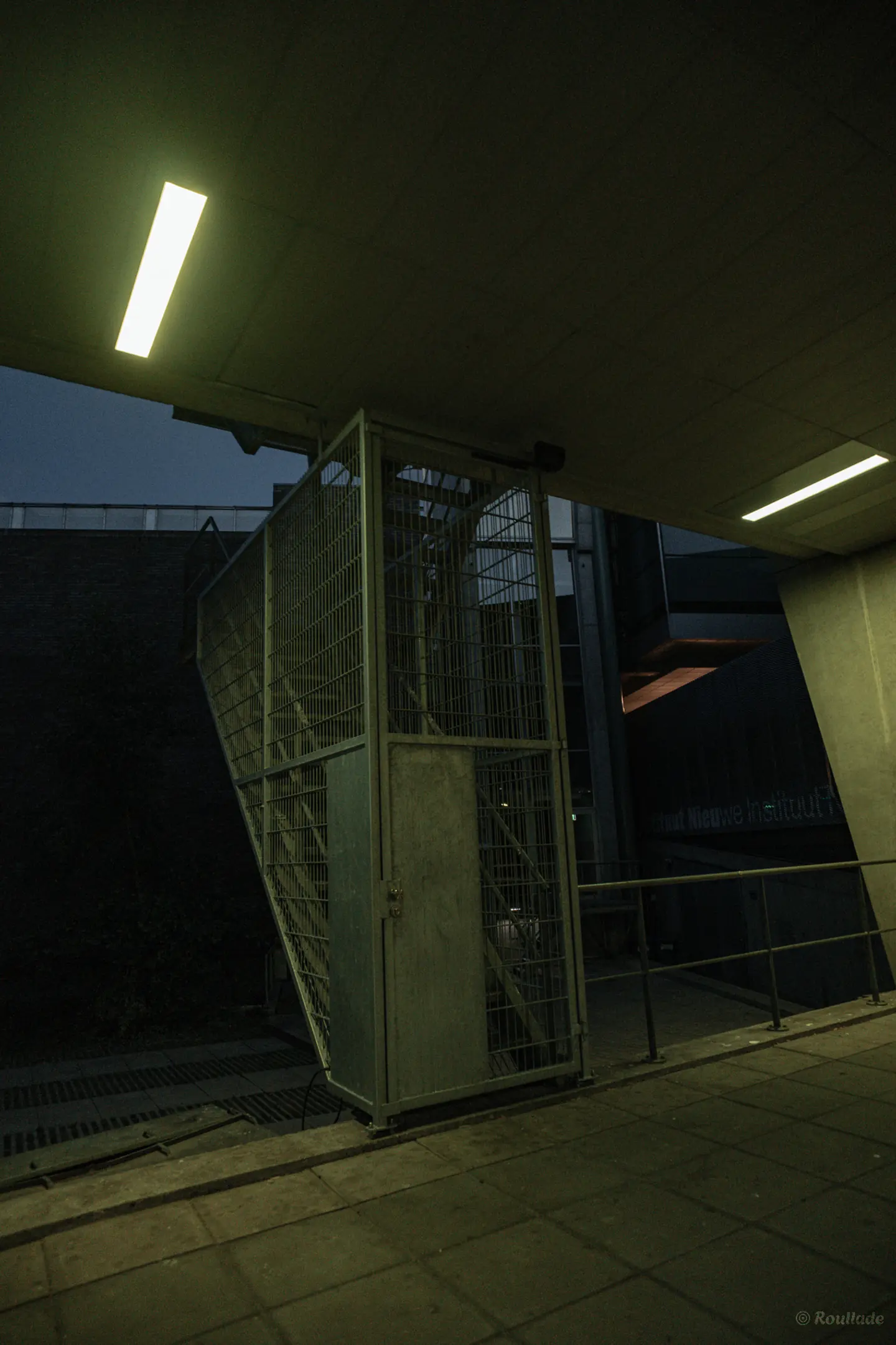 Media Gekleurde tunnel in Rotterdam